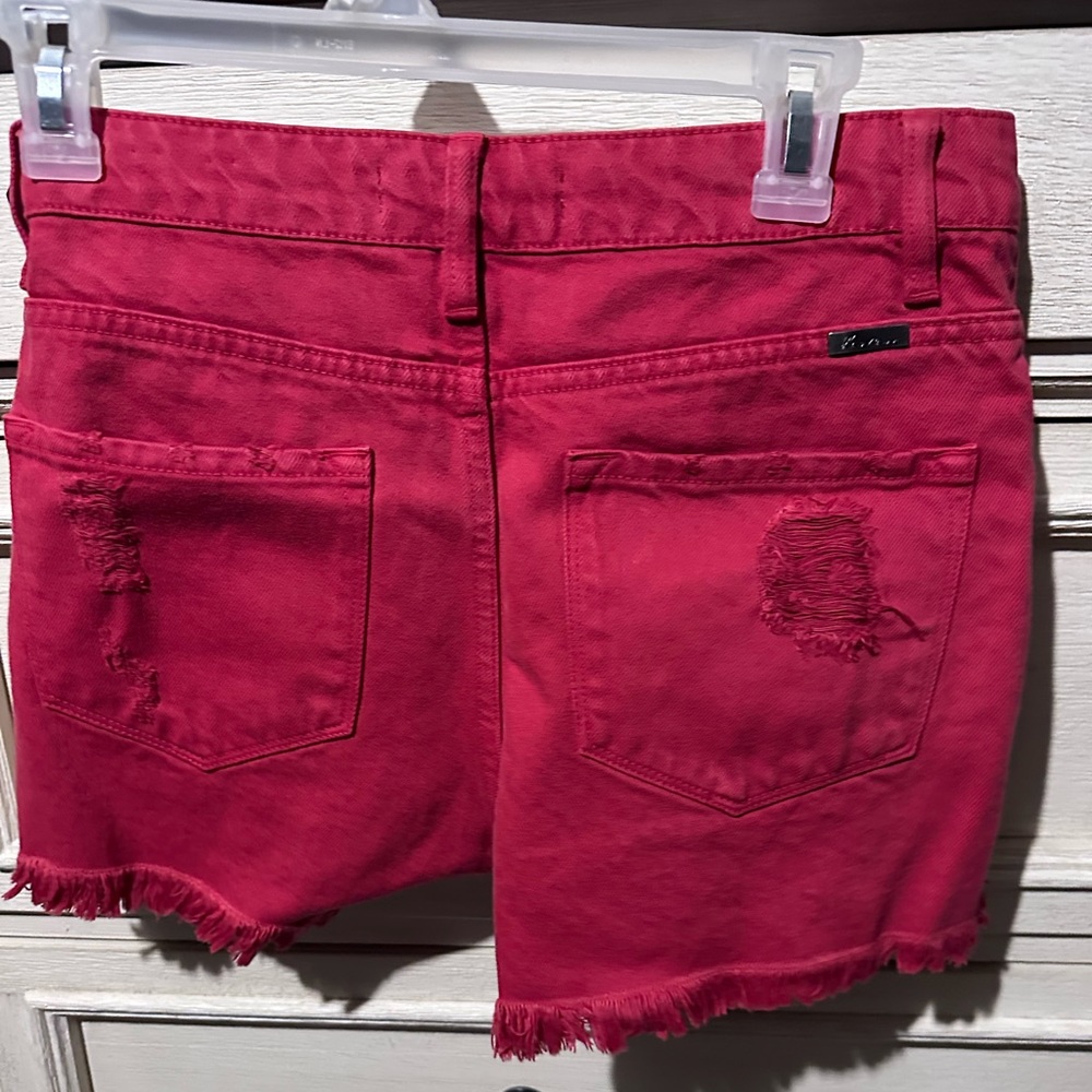 Red hot shorts